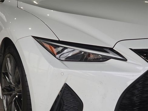 Used 2022 Lexus IS 350 F Sport image 23