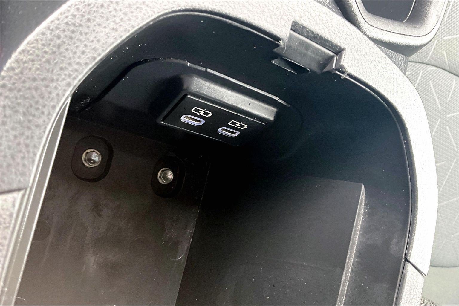Used 2024 Toyota RAV4 XLE FWD image 31