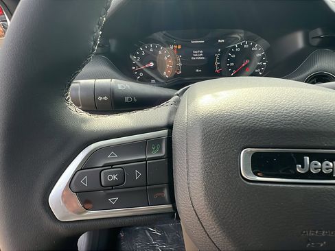 New 2026 Jeep Compass Latitude image 22