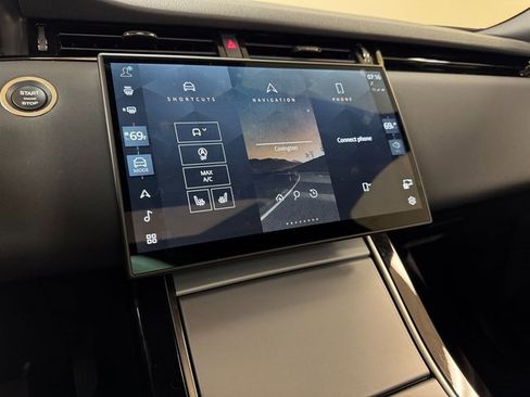 Used 2025 Land Rover Range Rover Evoque S image 14