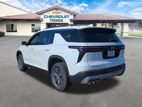 New 2026 Chevrolet Traverse LT FWD image 6