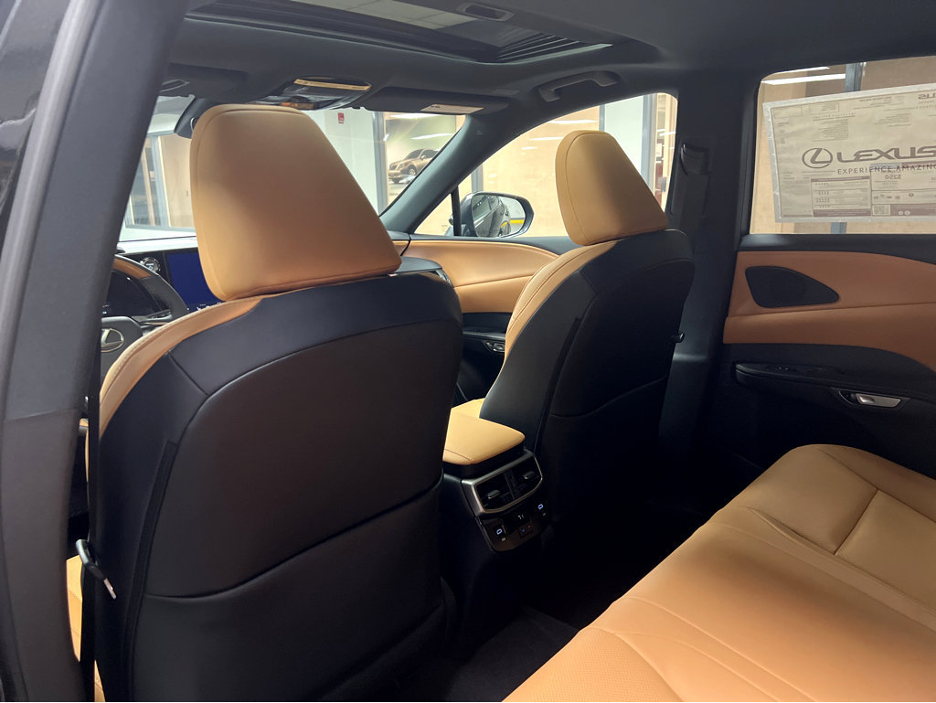 New 2026 Lexus RX 350h AWD/4WD image 19
