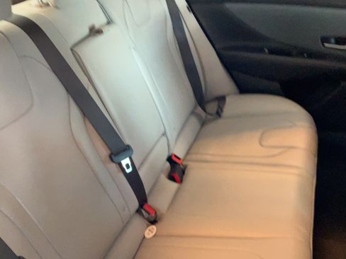 Used 2024 Hyundai Elantra Limited FWD image 38