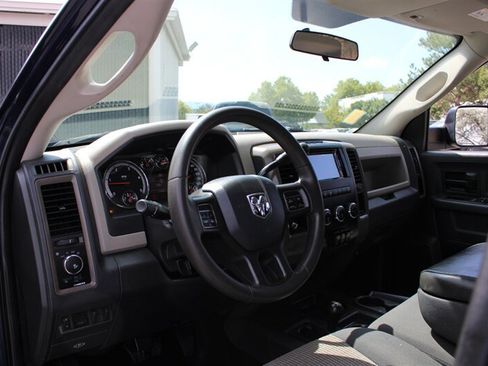 Used 2012 RAM 2500 ST w/ Chrome Appearance Group AWD/4WD image 14