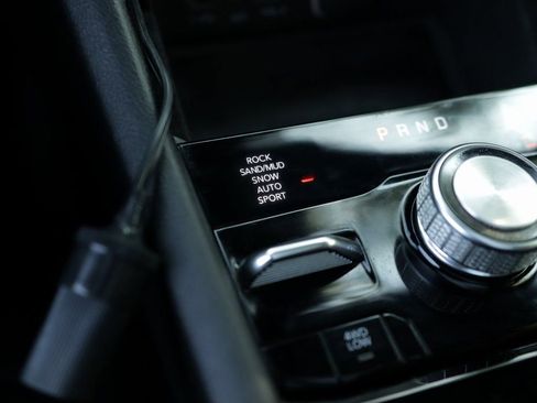 Used 2022 Jeep Grand Cherokee Overland w/ Luxury Tech Group IV image 22