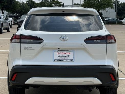 Certified 2026 Toyota Corolla Cross L FWD image 5