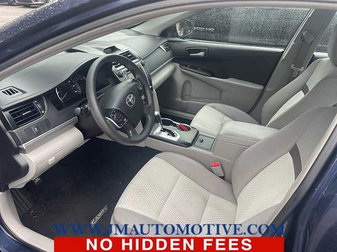 Used 2014 Toyota Camry LE FWD image 2