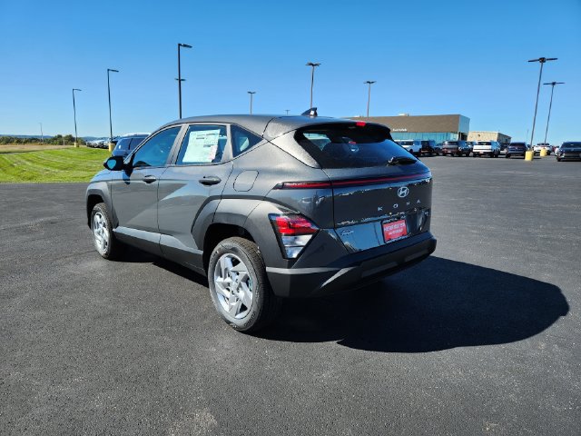 New 2027 Hyundai Kona SE AWD/4WD image 5