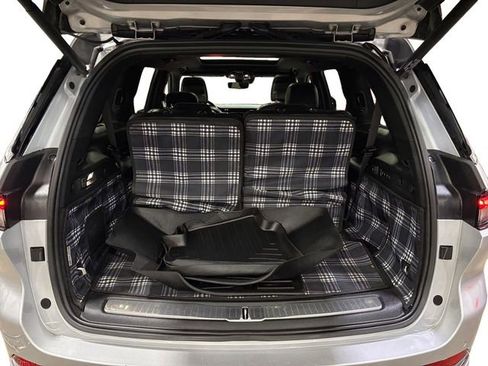 Used 2021 Jeep Grand Cherokee L Overland w/ Luxury Tech Group IV image 12