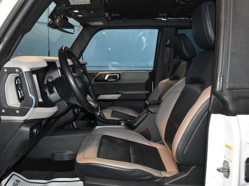 Used 2022 Ford Bronco Wildtrak image 6