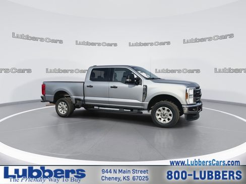 Used 2024 Ford F250 XLT image 2