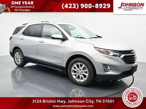 Used 2018 Chevrolet Equinox LT w/ Sun & Infotainment Package FWD image 1