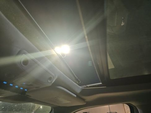 Used 2022 Ford F250 Limited image 15