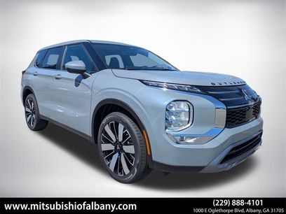 New 2025 Mitsubishi Outlander SE