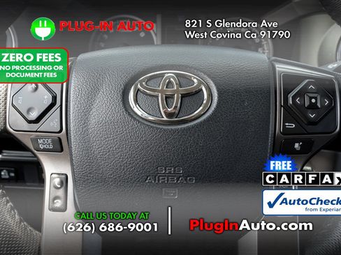 Used 2018 Toyota Tacoma SR5 RWD image 17