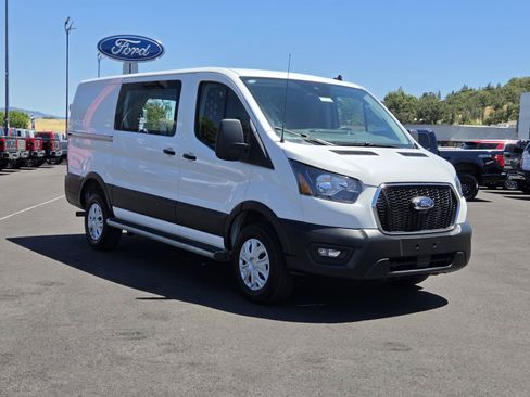 Used 2025 Ford Transit 250 Low Roof w/ Exterior Upgrade Package RWD image 3