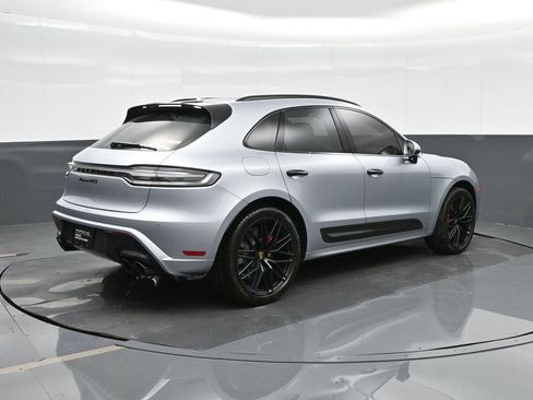 Certified 2024 Porsche Macan GTS image 7