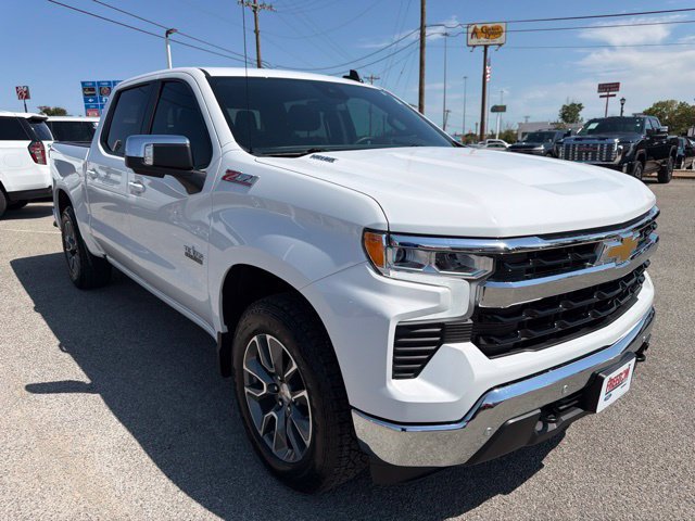 Used 2025 Chevrolet Silverado 1500 LT w/ Texas Edition Plus AWD/4WD image 3