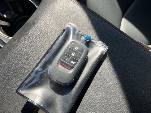 Used 2024 Honda Pilot TrailSport image 38