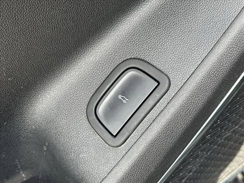 Certified 2024 GMC Acadia Elevation w/ Luxury Package FWD image 20