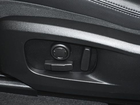 Used 2023 Jaguar F-PACE S AWD/4WD image 51