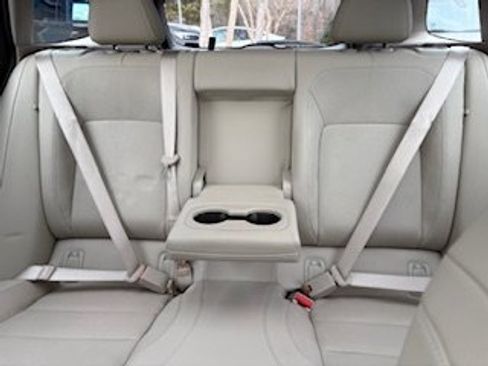 Used 2018 Buick Regal Essence w/ Driver Confidence Package #1 image 15