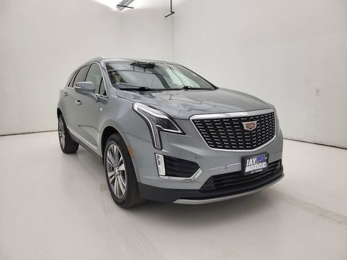 Used 2024 Cadillac XT5 Premium Luxury AWD/4WD image 2