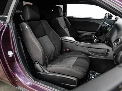 Used 2020 Dodge Challenger SXT image 40