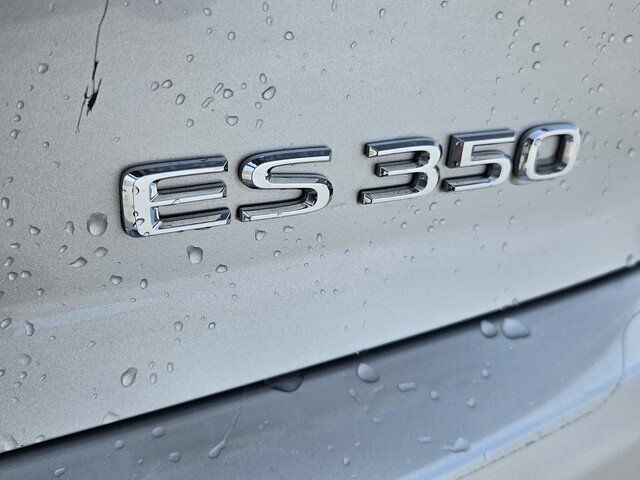 Used 2017 Lexus ES 350 w/ Premium Package FWD image 29