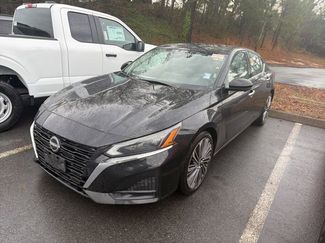 Used 2023 Nissan Altima 2.5 SL video 1