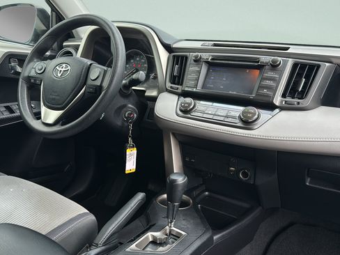 Used 2015 Toyota RAV4 XLE AWD/4WD image 30