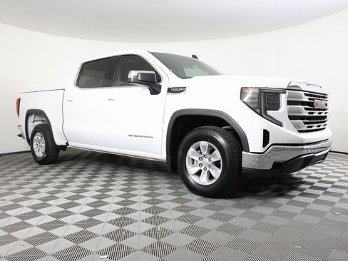 Certified 2024 GMC Sierra 1500 SLE image 3