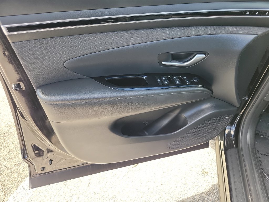 Used 2023 Hyundai Tucson Limited AWD/4WD image 20