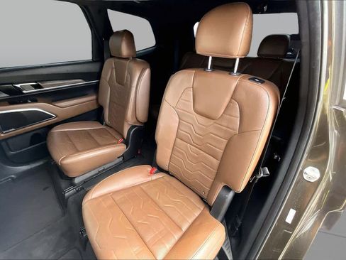 Used 2022 Kia Telluride SX w/ SX Prestige Package AWD/4WD image 18