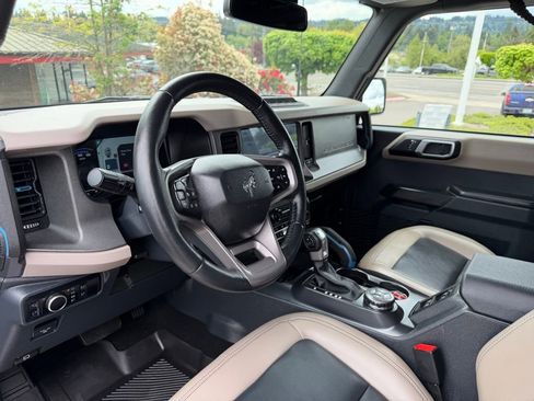 Used 2024 Ford Bronco Wildtrak AWD/4WD image 15