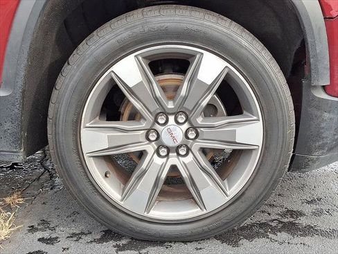 Used 2017 GMC Acadia SLT image 19