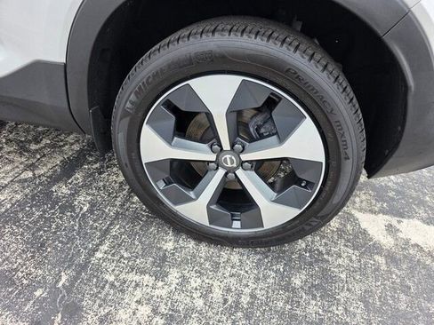 Used 2024 Volvo XC40 B5 Plus image 20