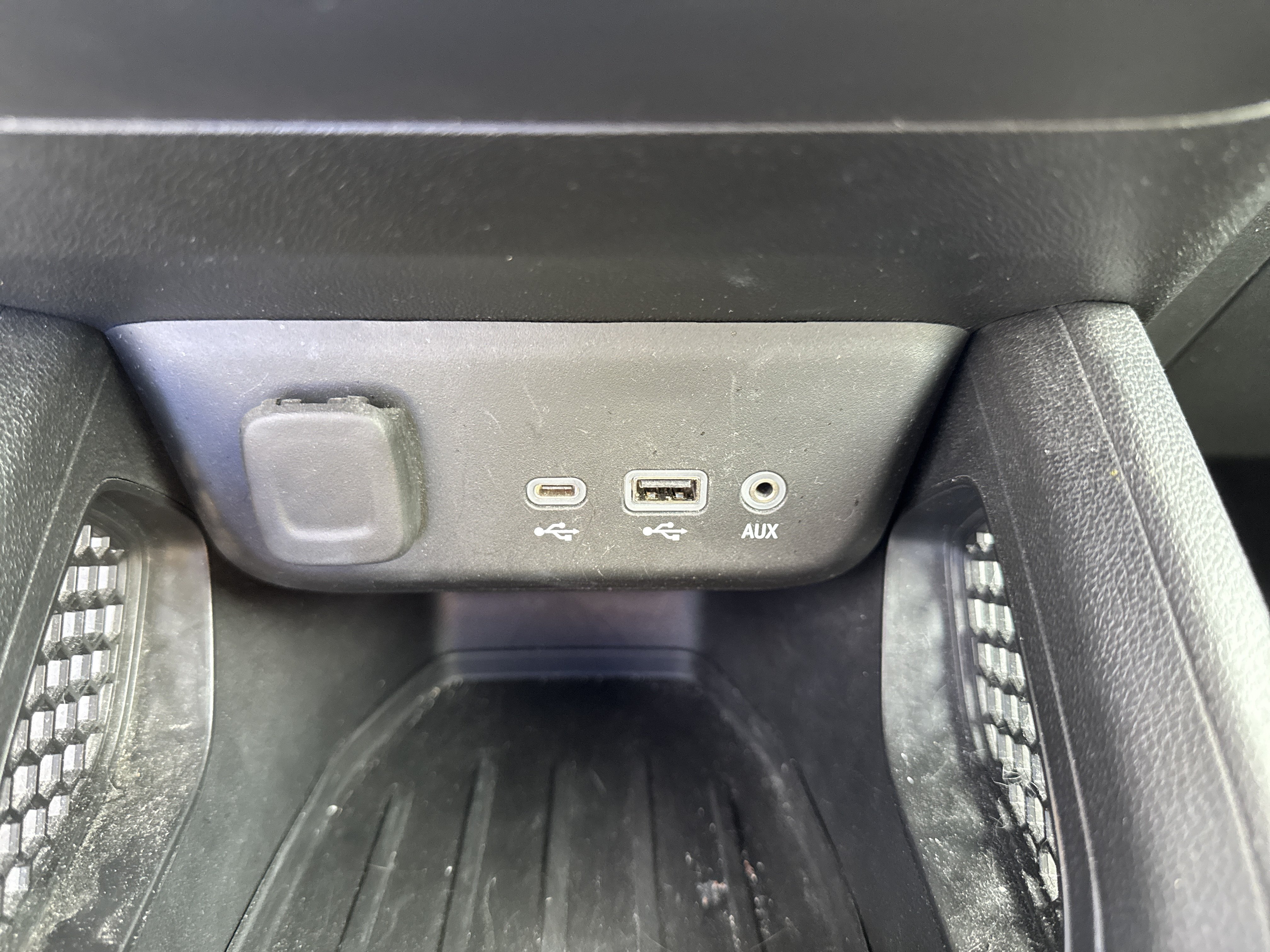 Used 2021 Chevrolet TrailBlazer LT w/ Convenience Package FWD image 12