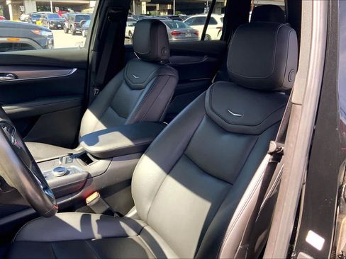 Used 2023 Cadillac XT6 Luxury FWD image 11