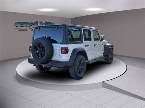 Certified 2022 Jeep Wrangler Unlimited Sport image 3