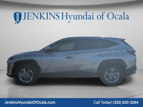 New 2026 Hyundai Tucson SE image 7