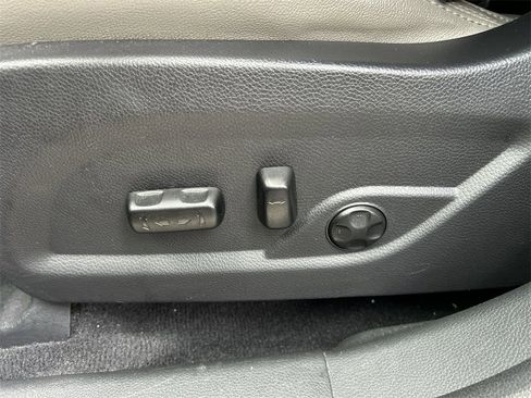 Used 2018 Hyundai Santa Fe Sport w/ 2.4L Tech Package 04 image 23