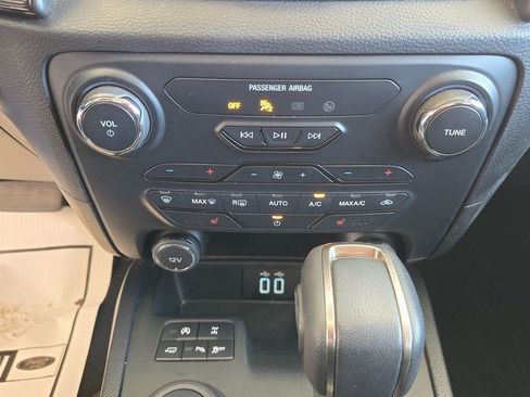 Used 2020 Ford Ranger Lariat w/ Equipment Group 501A Mid image 19