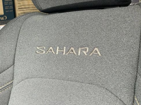 Used 2024 Jeep Wrangler Unlimited Sahara AWD/4WD image 29