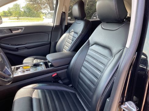 Used 2019 Ford Edge SEL w/ Equipment Group 201A AWD/4WD image 16
