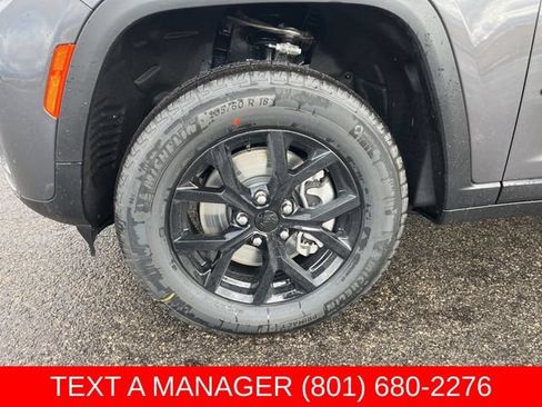 New 2026 Jeep Grand Cherokee L 4WD image 9