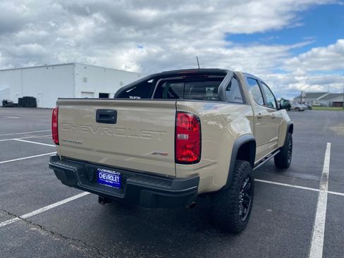 Used 2022 Chevrolet Colorado ZR2 w/ ZR2 Dusk Special Edition AWD/4WD image 7