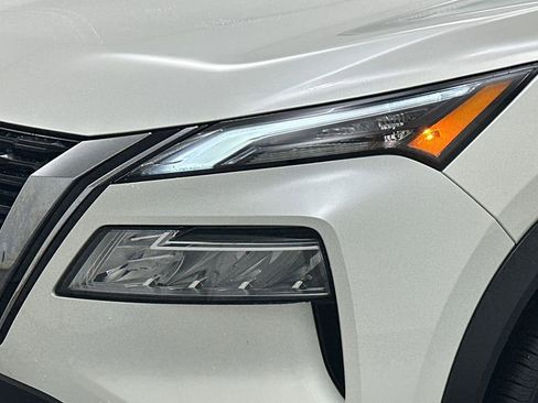 Used 2023 Nissan Rogue SV w/ SV Premium B Package image 22