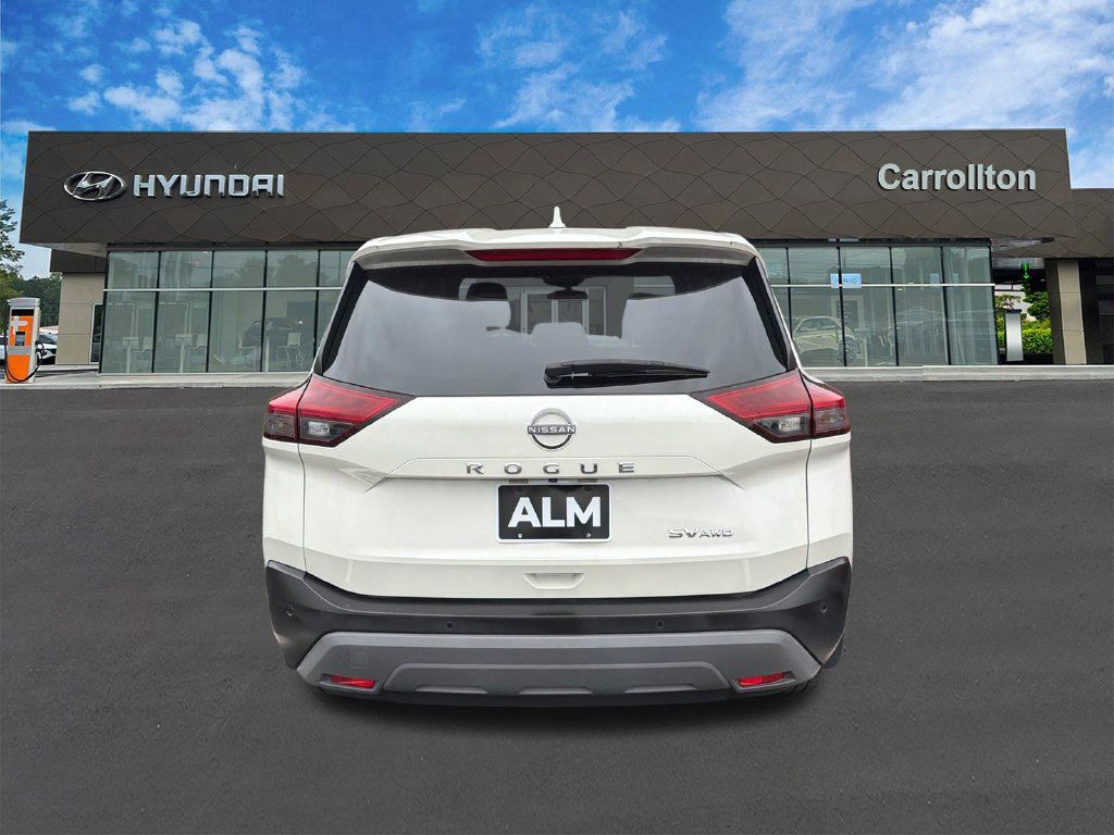 Used 2023 Nissan Rogue SV AWD/4WD image 6