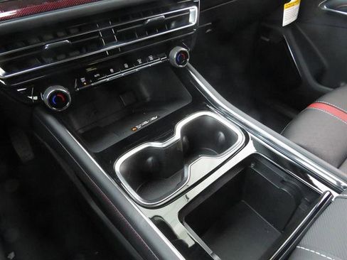 New 2026 Chevrolet Traverse RS w/ LPO, Floor Liner Package image 25